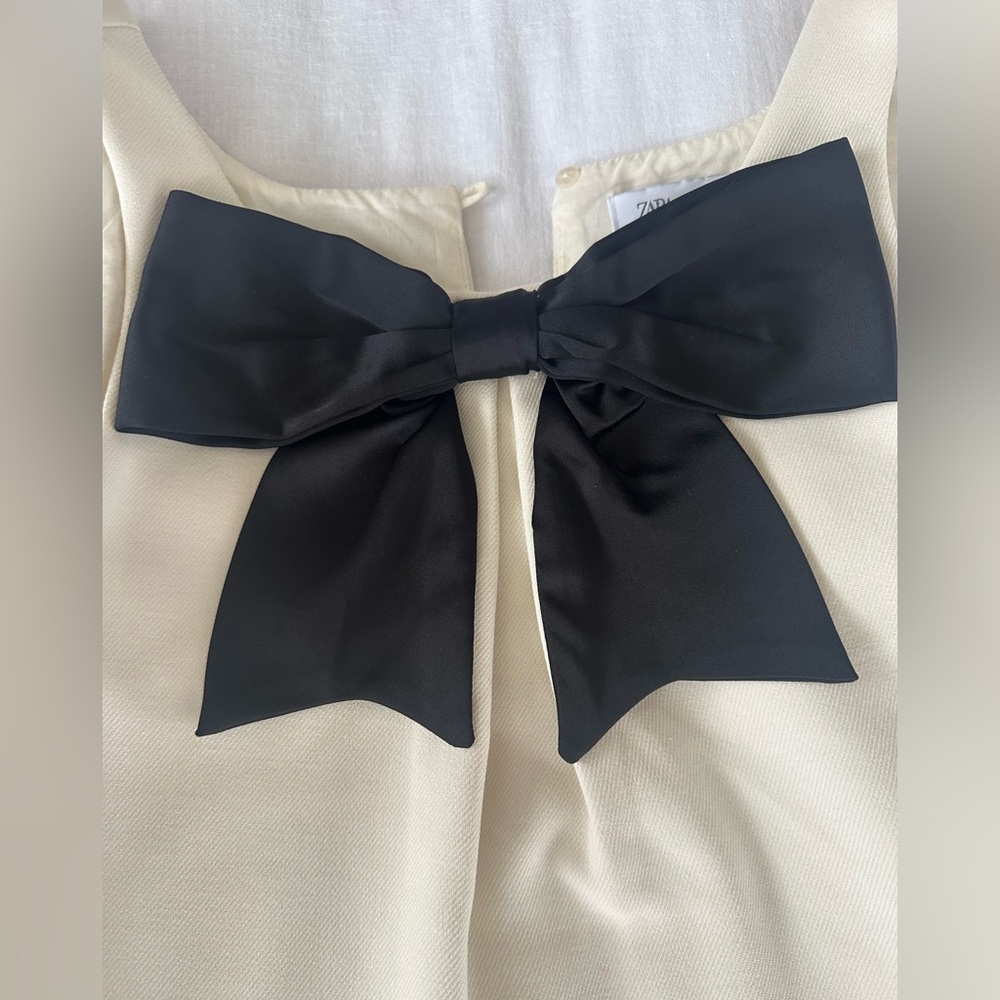 Zara Kids Cream Dress with Contrasting Bow - Picture 2 of 7